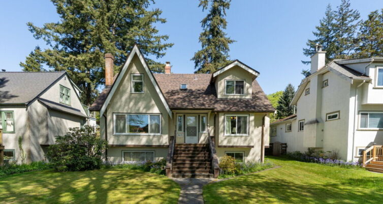 3675 W 37th Ave Vancouver